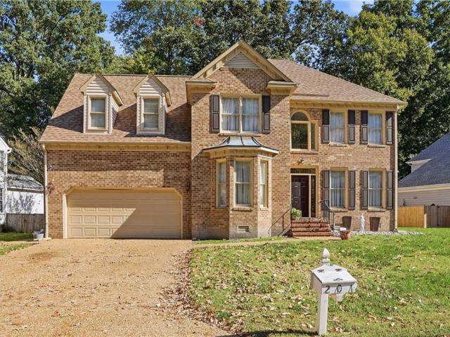 201 W Wedgwood DR