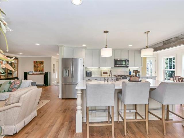 201 W Henderson Drive