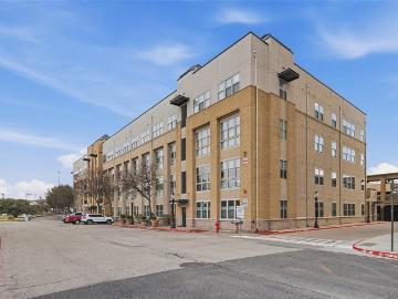 201 W Lancaster Avenue # 313