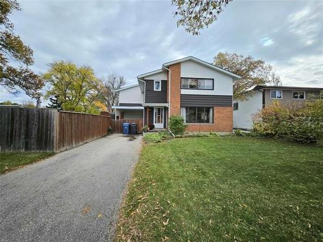 201 Wordsworth Way, Winnipeg, MB, R3K 0J7 house for sale | Listing ID 202624 | Royal LePage