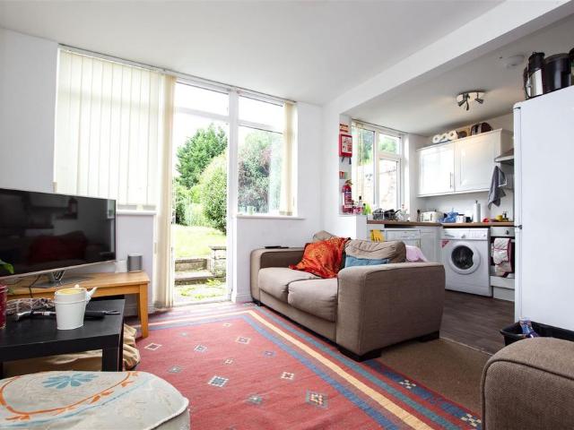 201 Warwards Lane, Stirchley, B29 7QU, United Kingdom | 4 bed house for rent #137835896 | Rentberry