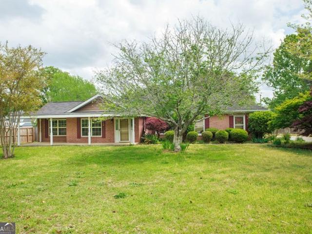 201 Willowgate Dr, Bonaire, GA 31005