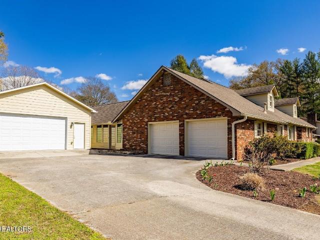2024 W Velmetta Cir, Knoxville, TN 37920 | MLS #1332