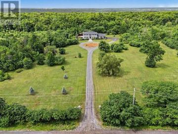 2025 Sixth Line Road N, Ottawa, ON, K0A 1T0 house for sale | Listing ID X13483 | Royal LePage