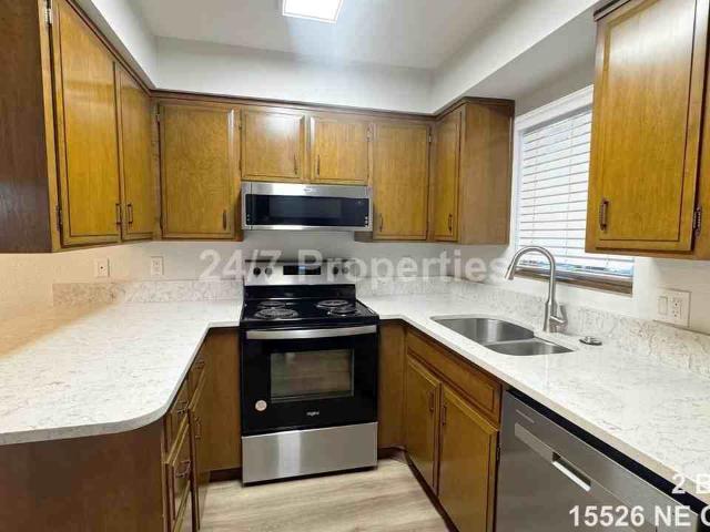 2025 15502MF 2 Bedroom Apartment for Rent at 15502 Ne Glisan St, Portland, OR 97230 Glenfair