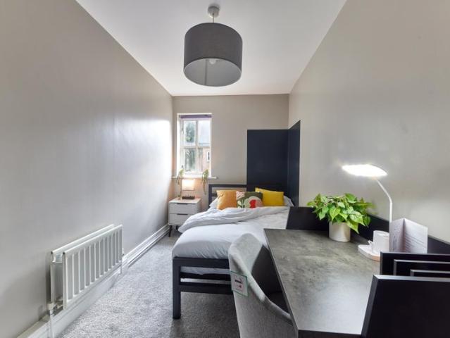 2026/2027 £115 per week Student Only