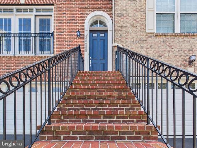 20268 Center Brook Square