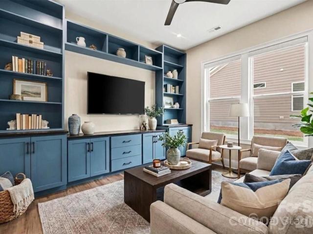 2026 Lake Como Drive