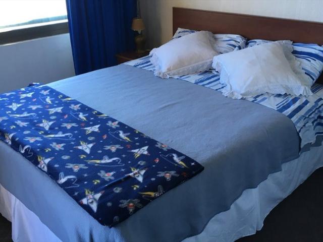 2027Comoda PIEZA amoblada c/baño y terraza en Suite, barrio universitario ValpoPlan, vista al Mar