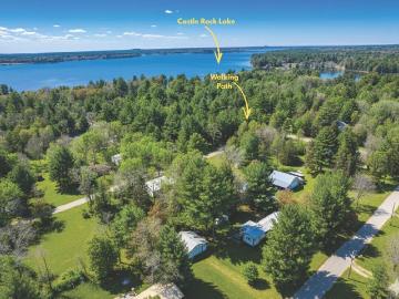 2029 Maple St, Friendship, WI 53934 | MLS #2012