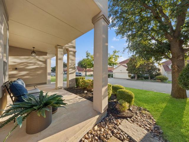 2029 Pontchartrain Drive