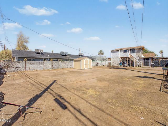 2029 w madison street