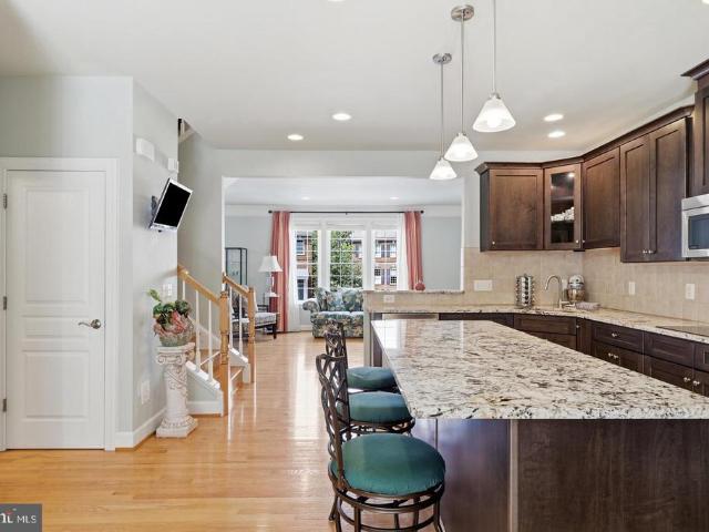 20200 Center Brook Square