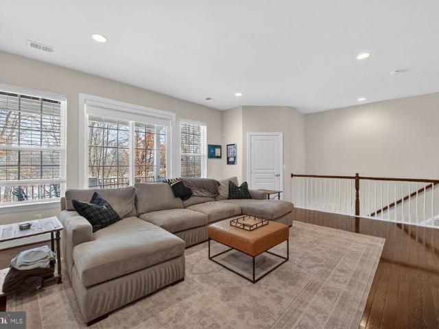 20209 Center Brook Square