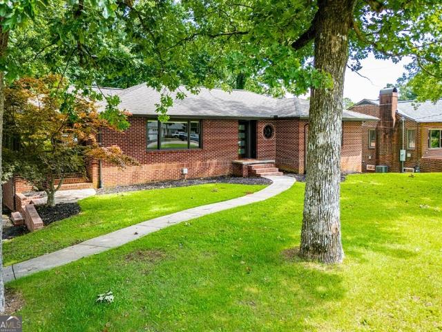 2020 Maple Street
