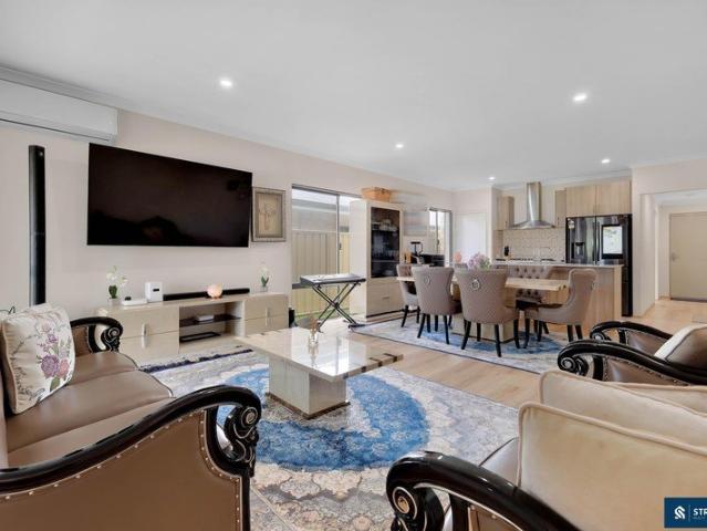 2020 Build Move In Ready Home with No Strata Fees!