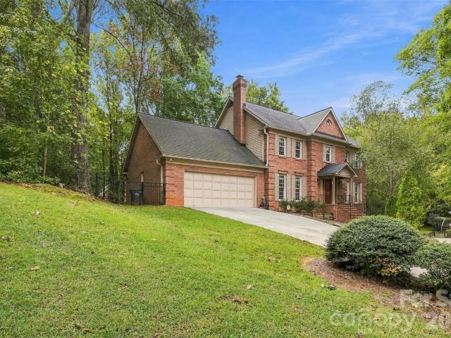 2020 Fairchelsea Way Lane