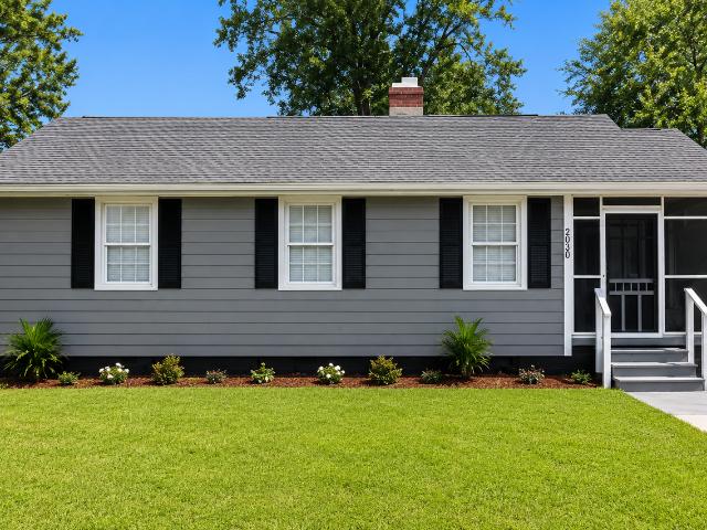 2020 3 Bedroom Apartment for Rent at 2020 Hawthorne St, Savannah, GA 31404 Pine Gardens