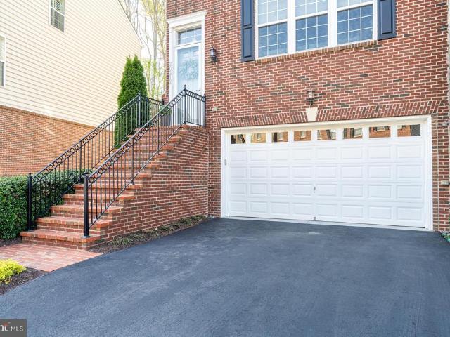 20212 Center Brook Square