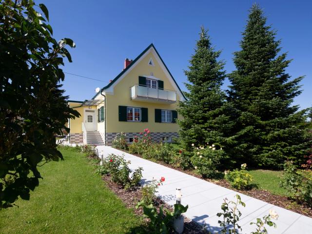 2021 generalsaniertes, luxuriöses Haus mit großem Garten Nähe Mattersburg Provisionsfrei