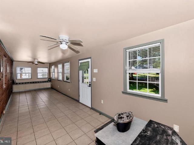 2021 Holly Neck
