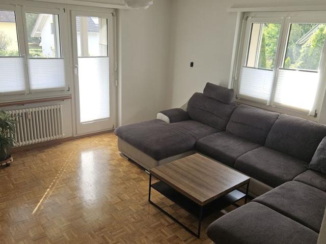 2021 renovierte 3½ Zimmerwohnung mit neuer Küche und modernisiertem Bad