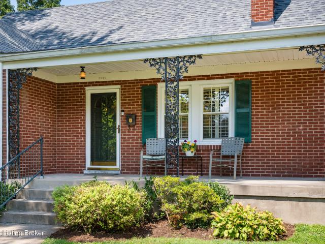2021 Winston Ave