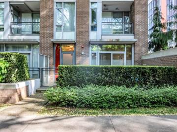 Greater Vancouver - Patio, Fireplace, Air conditioning