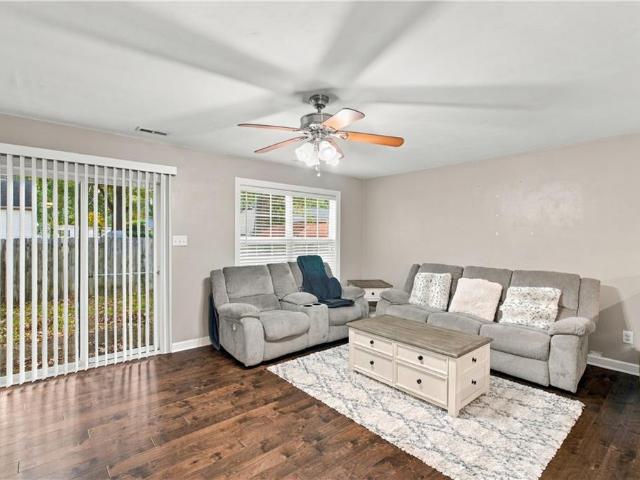 2022 Weber AVE