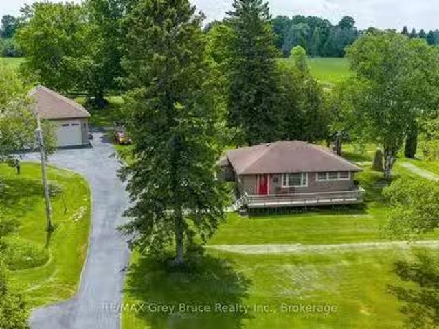 202306 6 Highway, Georgian Bluffs, ON, N4K 5N5 house for sal.