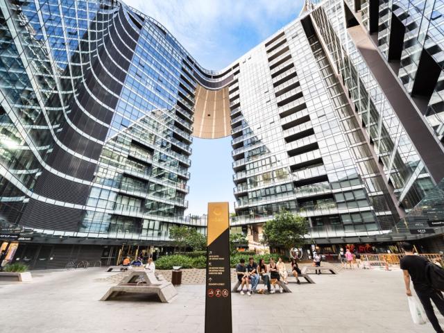 2023/303 Botany Road, Zetland