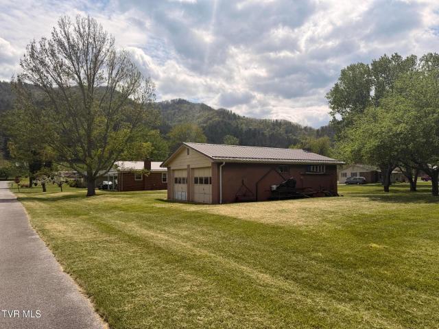 202 Bowman Road