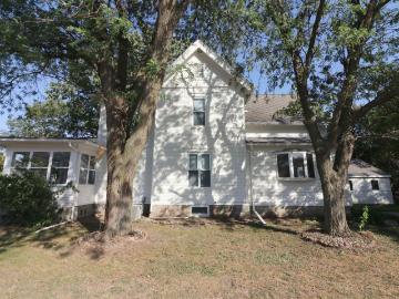 202 E 4th Street