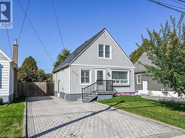 202 East 26Th Street, Hamilton, ON, L8V 3C8 house for sale | Listing ID 40871 | Royal LePage