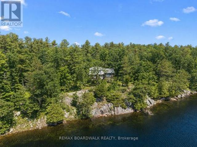 202 Folly Road, Rideau Lakes, ON, K0G 1E0 house for sale | Listing ID X12841 | Royal LePage