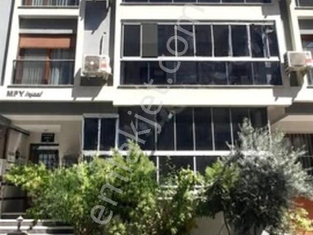 202 Karşıyaka Şemıkler'de Satılık 2+1 Daıre K. Mutfak