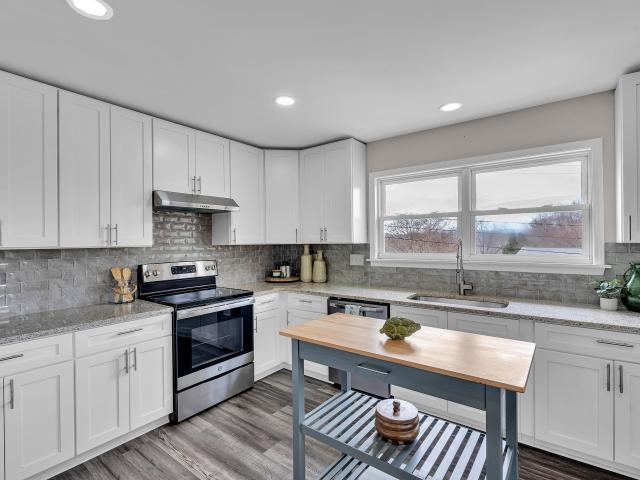 202 Kenilworth Drive
