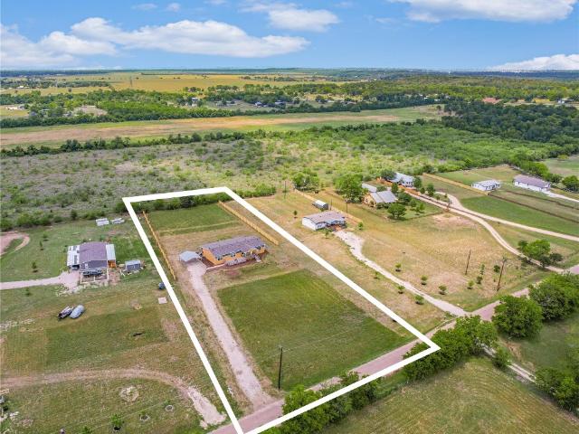 202 Lazy River Ln, Elgin, TX 78621 | MLS #6101