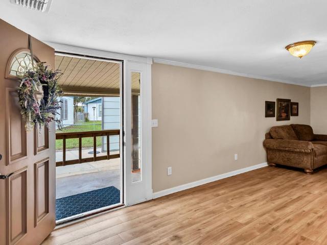 202 Lakeview