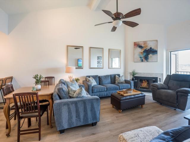 202 Lakeview Terrace A