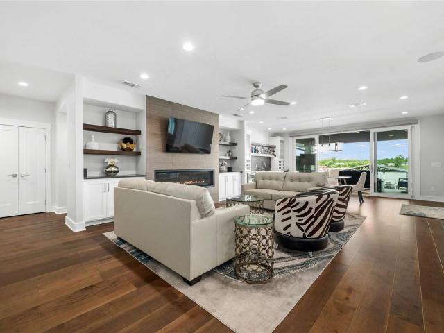 202 Mesquite Dr