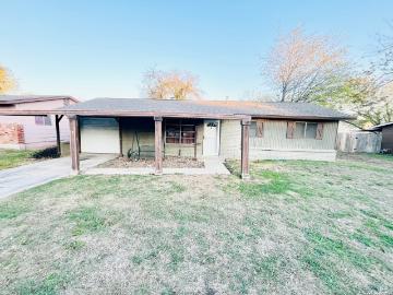 202 Michelle Dr, Converse, TX 78109 | MLS #1942
