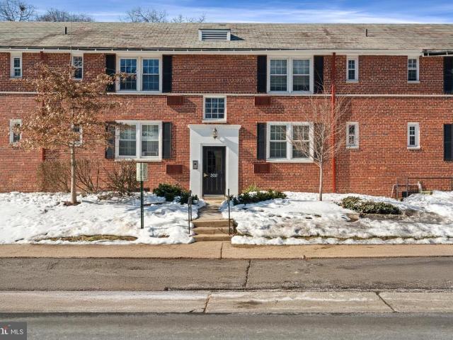 202 N George Mason Drive N # 202 2