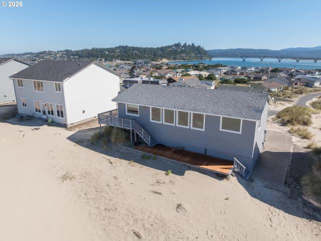 202 nw oceania dr