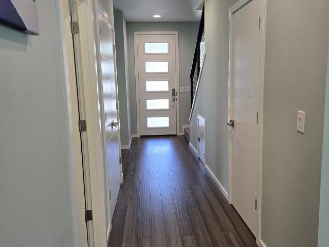202 nw quail gardens pl