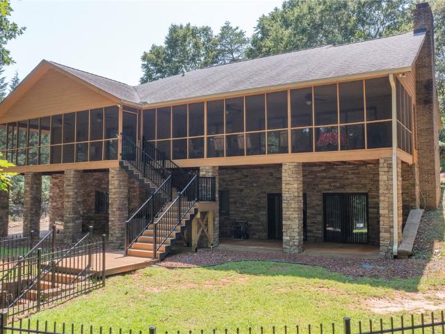 202 Plantation Point