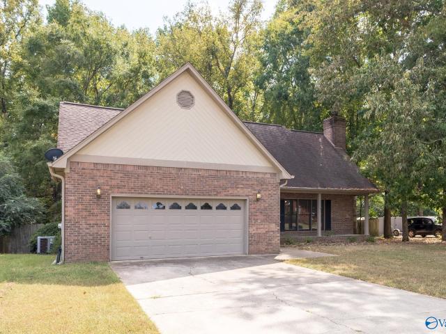 202 Rosecliff Drive