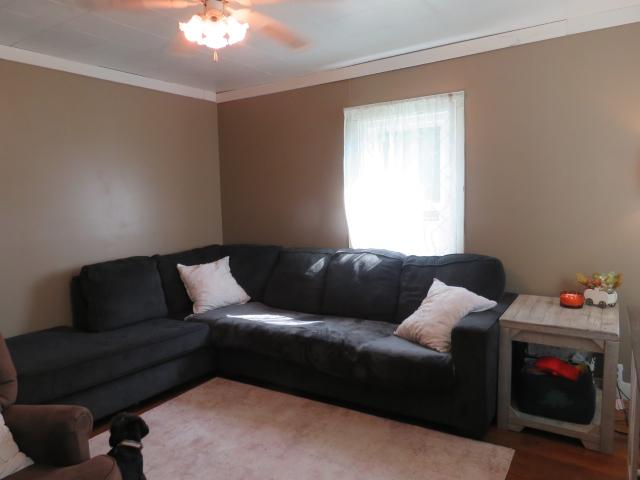 202 W 4th St