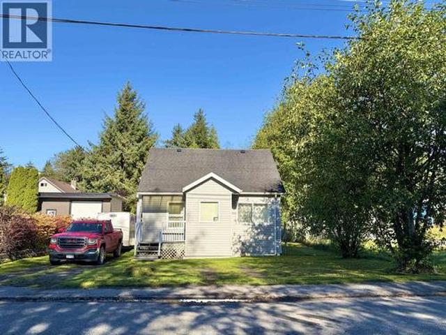 202 W 9Th Avenue, Prince Rupert, BC, V8J 2S7 house for sale | Listing ID R3166 | Royal LePage