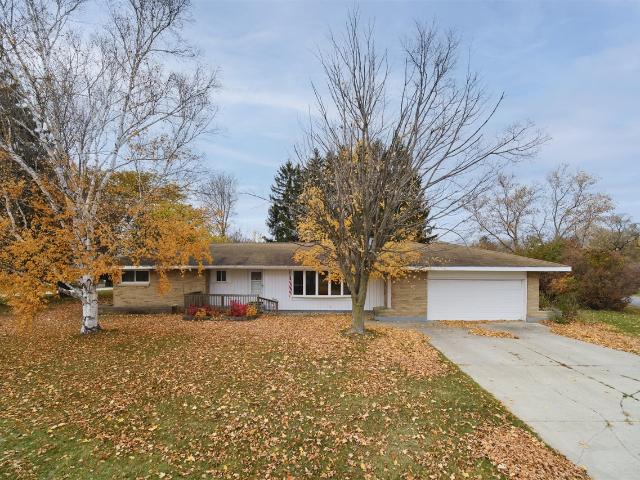 202 W Maple